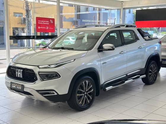 FIAT TORO 2.0 16V TURBO DIESEL RANCH 4WD AT9 FIAT TORO 2.0 16V TURBO DIESEL RANCH 4WD AT9